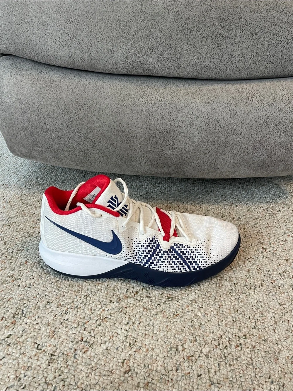 Nike Kyrie Flytrap ‘USA’ Men’s Red/White/Blue Shoes~size 13